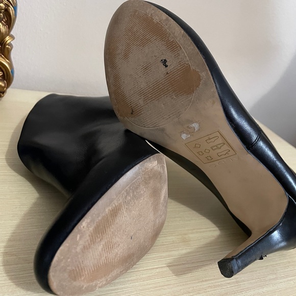 Aldo Woman’s ‘Cessi’ Closed-Toe Pumps - Size 7 - Picture 4 of 6